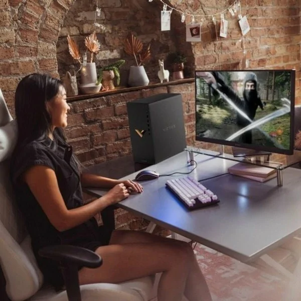 Desktop PC HP Victus 15L TG02-1078ns i7-13700F 16 GB RAM 1 TB SSD Nvidia Geforce RTX 4060