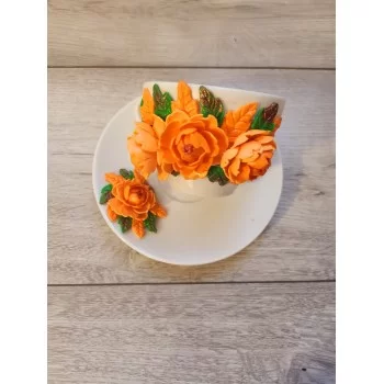 Mug with orange flowers 
